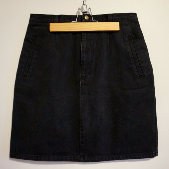 Vintage denim skirt - Picture 2 of 6